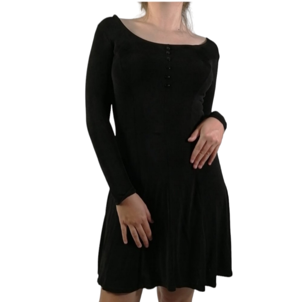 Very qualitative little black dress, super comfort